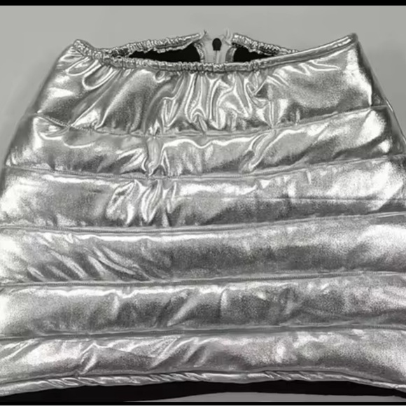 Unbranded:Silver Puffer Mini Skirt - Picture 6 of 9